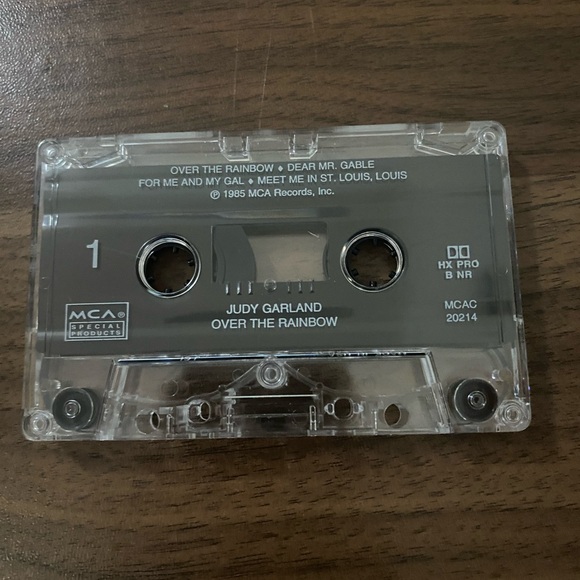 Rare 1985 Judy Garland-Over The Rainbow Cassette - Picture 3 of 4